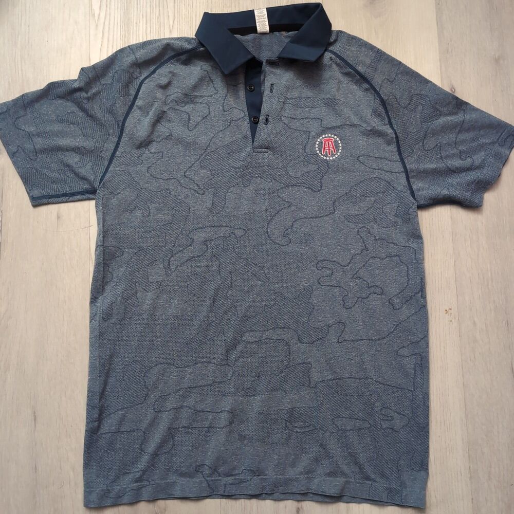 UNRL Barstool Performance Polo Men’s Medium Blue Camo Jacquard Polo Short Sleeve